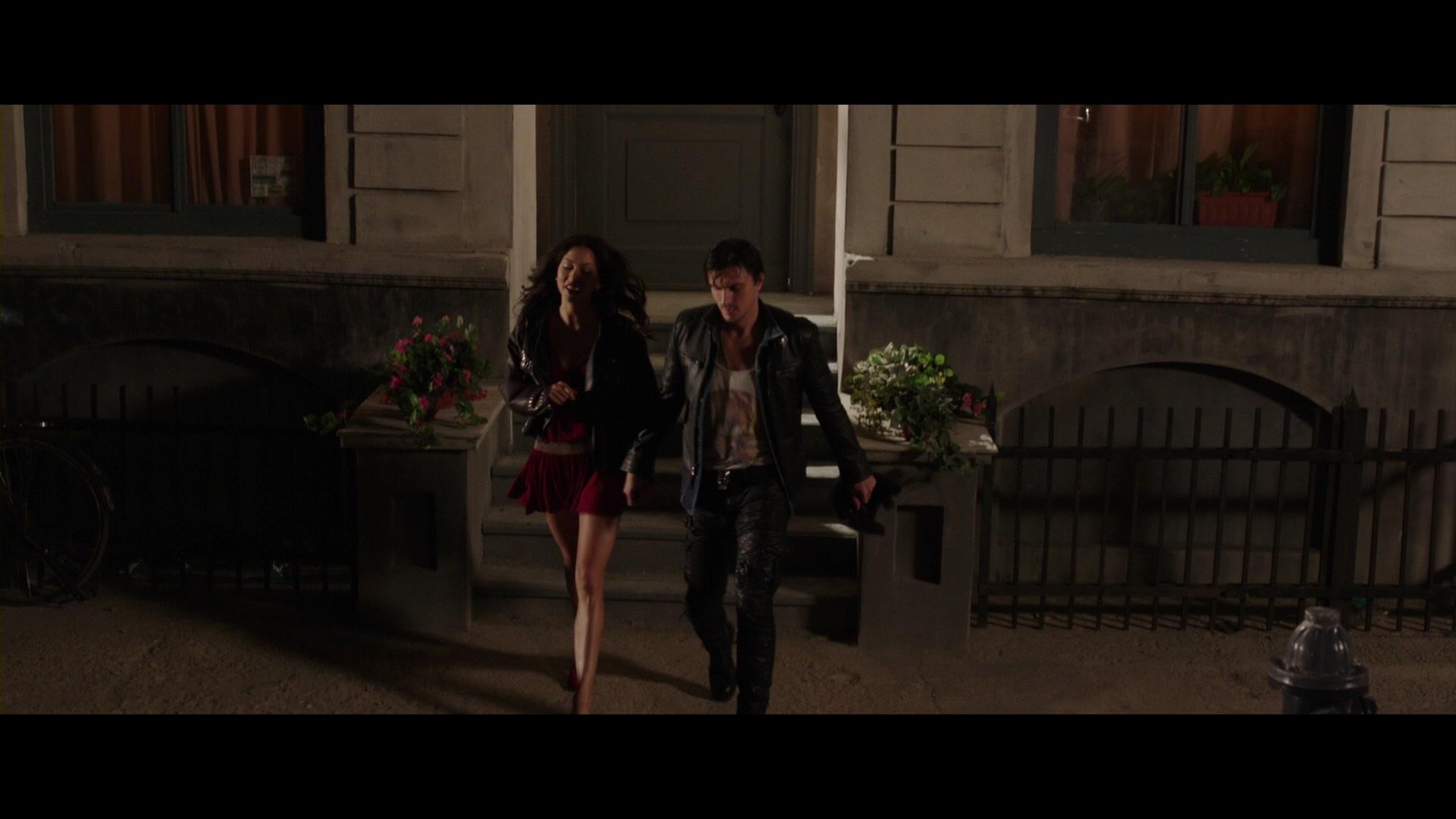 Nicely entertaining movie, violin and dance work well together.