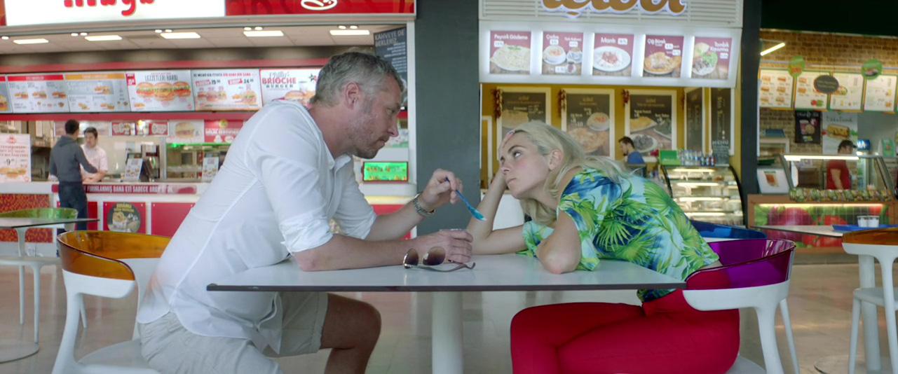 Please, don't waste your time. Boring and graphic at the same time