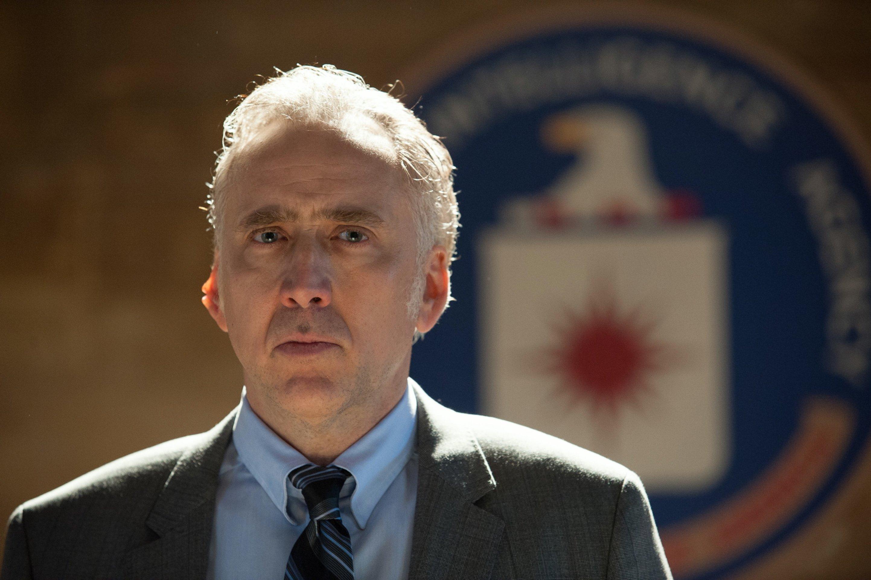 Decent thriller with a Nicolas Cage who really tries...