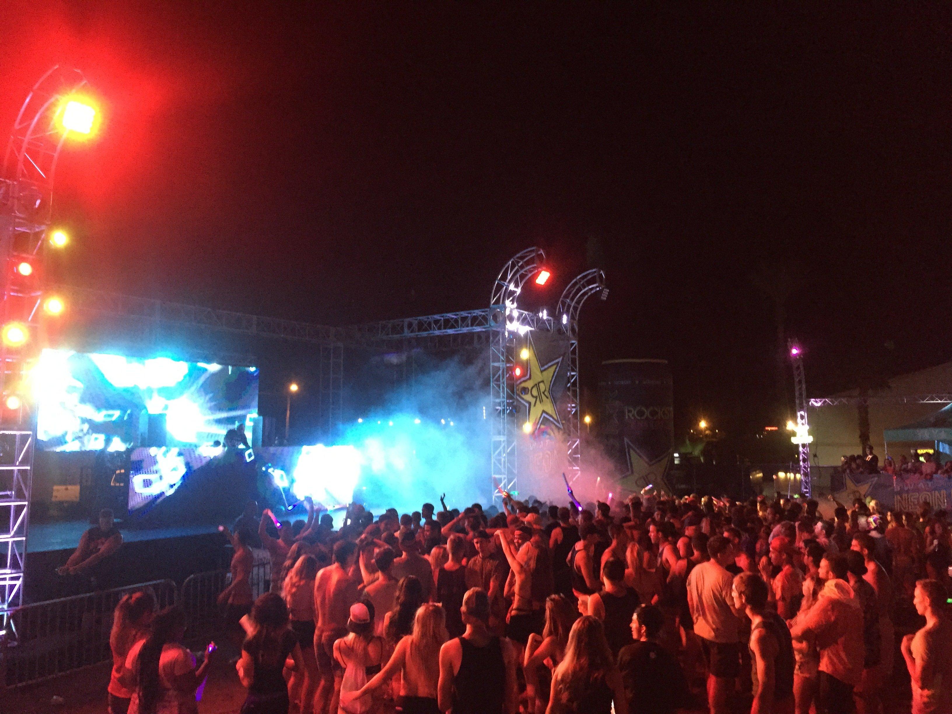 Surprisingly entertaining (aka watch and enjoy)