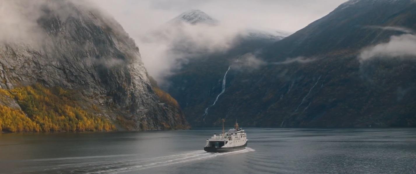 Not enough disaster action and too much family drama