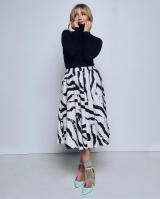 Lola Clare