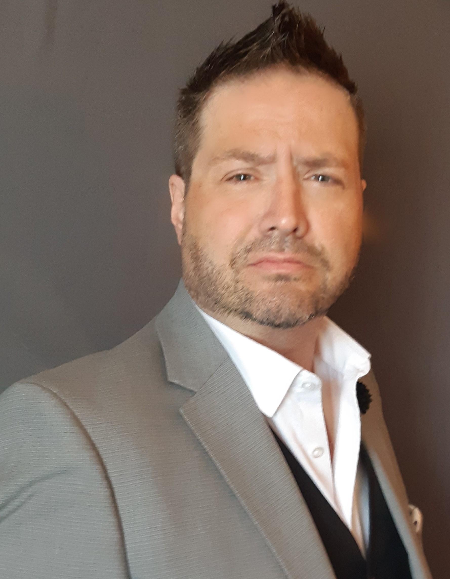 Tony Chris Kazoleas