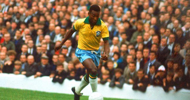 Pelé debuted with a menino
