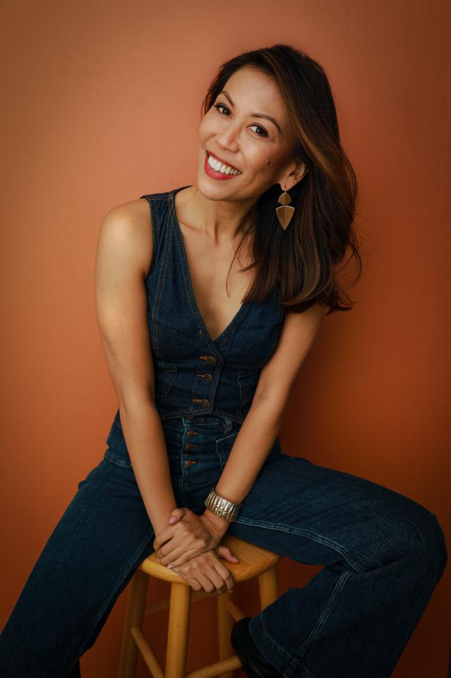 Tess Paras