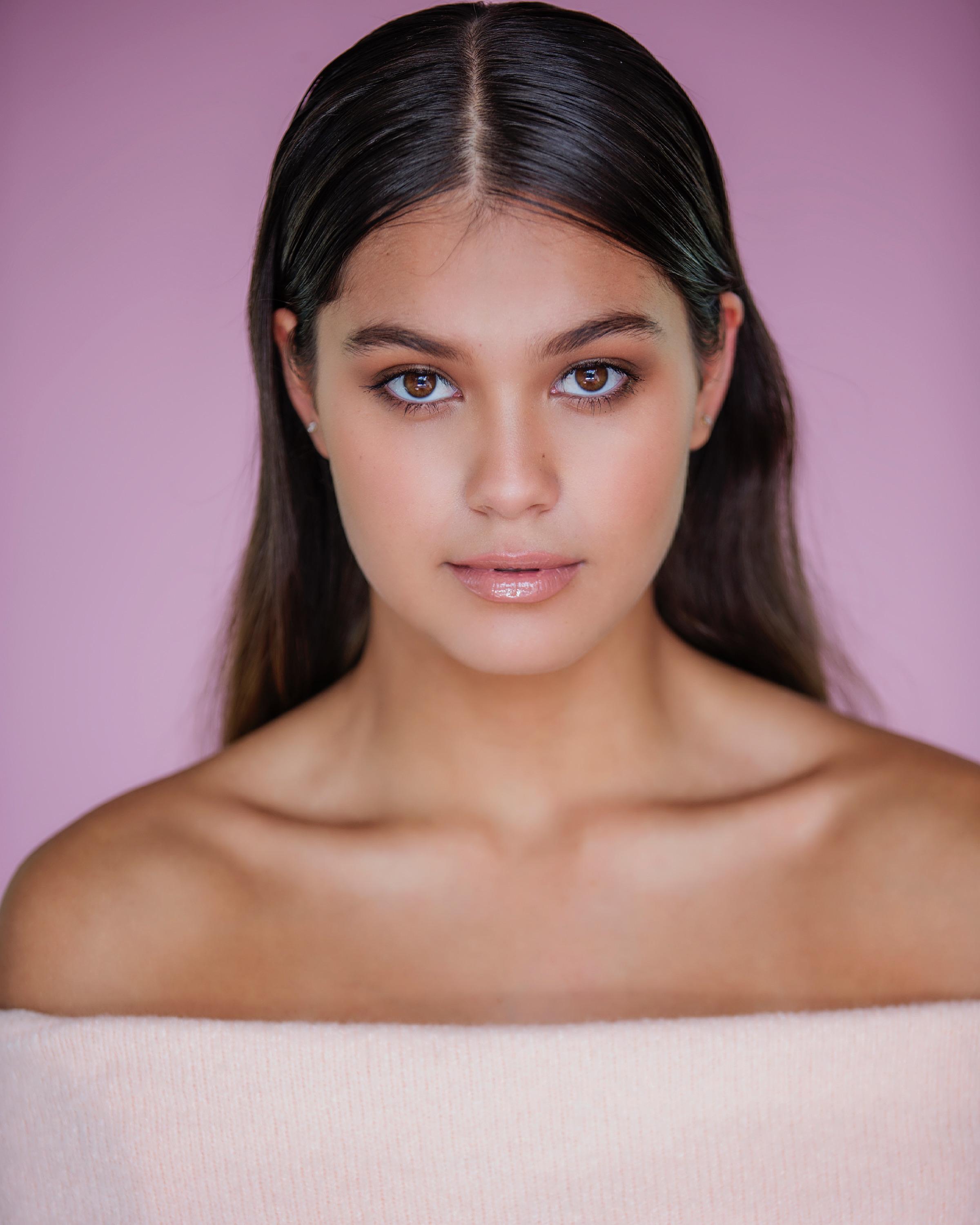 Alexa Curtis