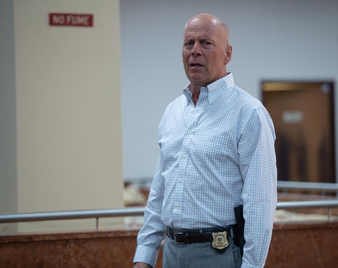 At least Willis wasn't bored or falling asleep in this one