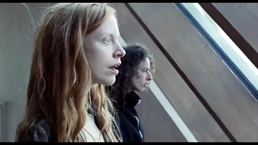 Trailer—Splendid Isolation