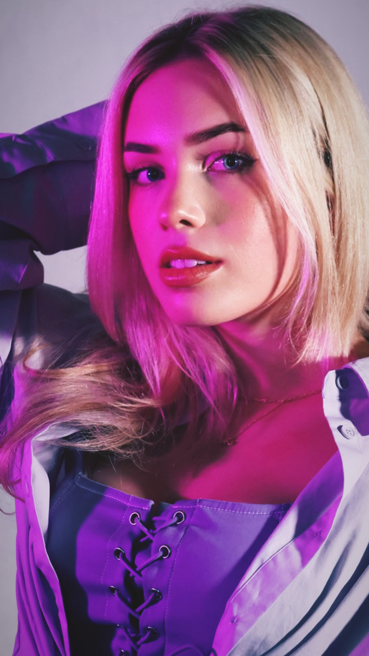 Chloë Marie Rhoades