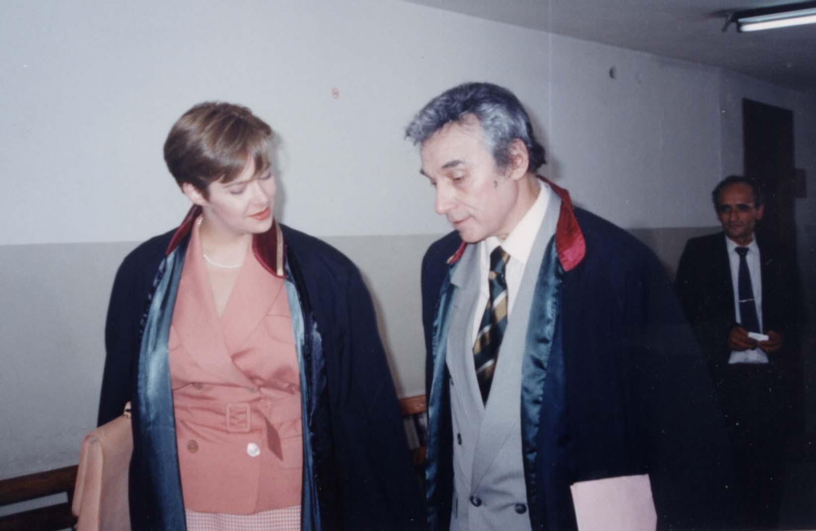 Çakallarin Izinde