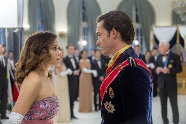 "Royal" love movie at a beautiful location