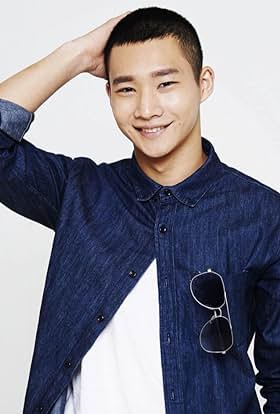 Guan-Zhi Huang