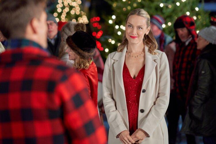 This might just be the perfect Hallmark Christmas movie