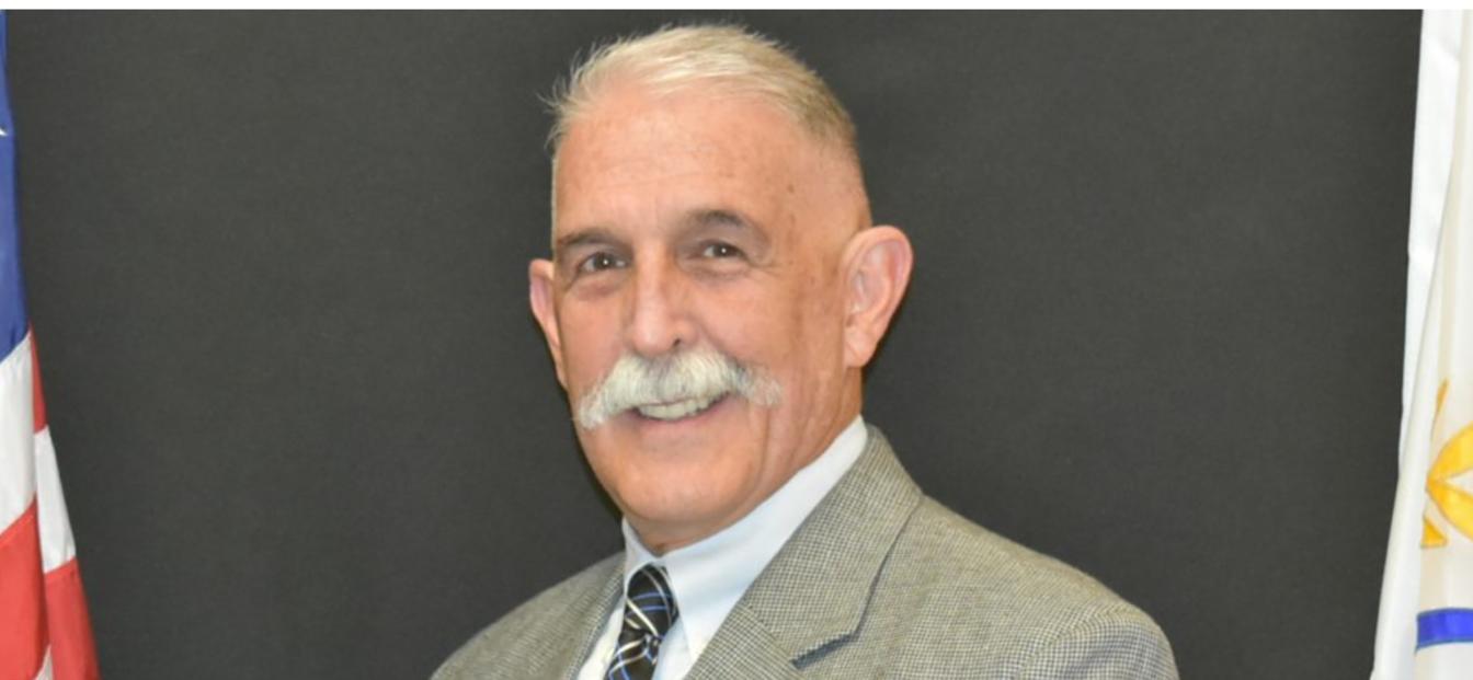 Actors!... We don't need no stinkin' actors!