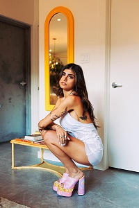 Step Daughter – Mia Khalifa