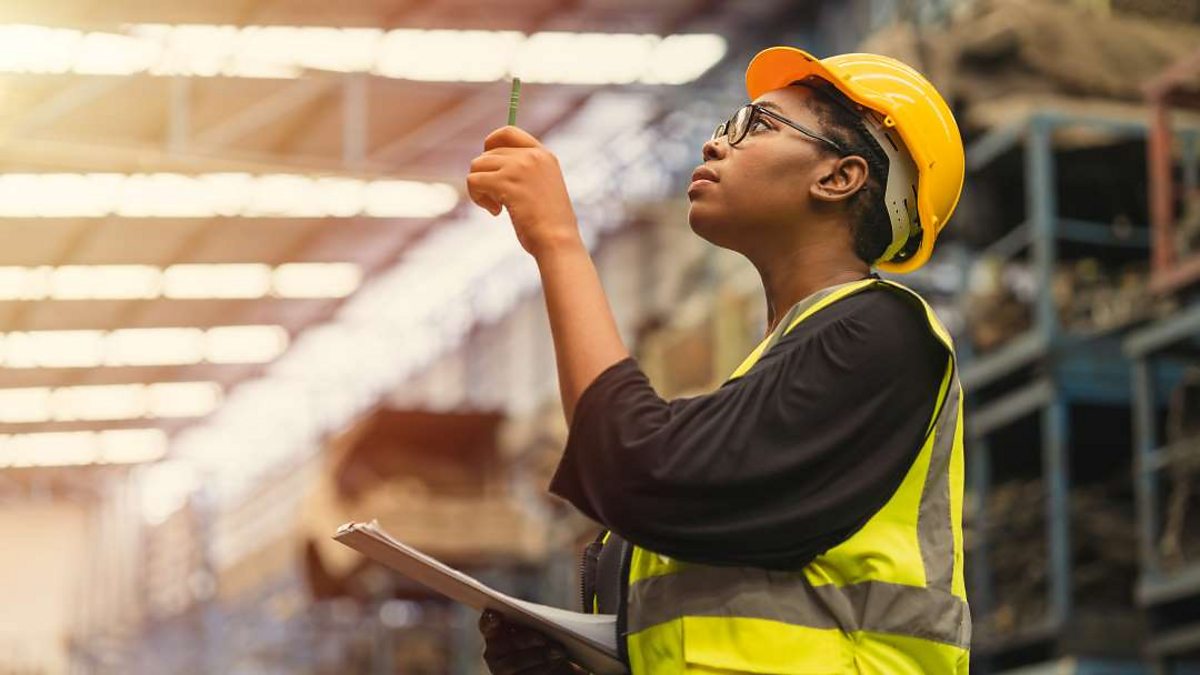 Making operational decisions: Working with suppliers - Edexcel