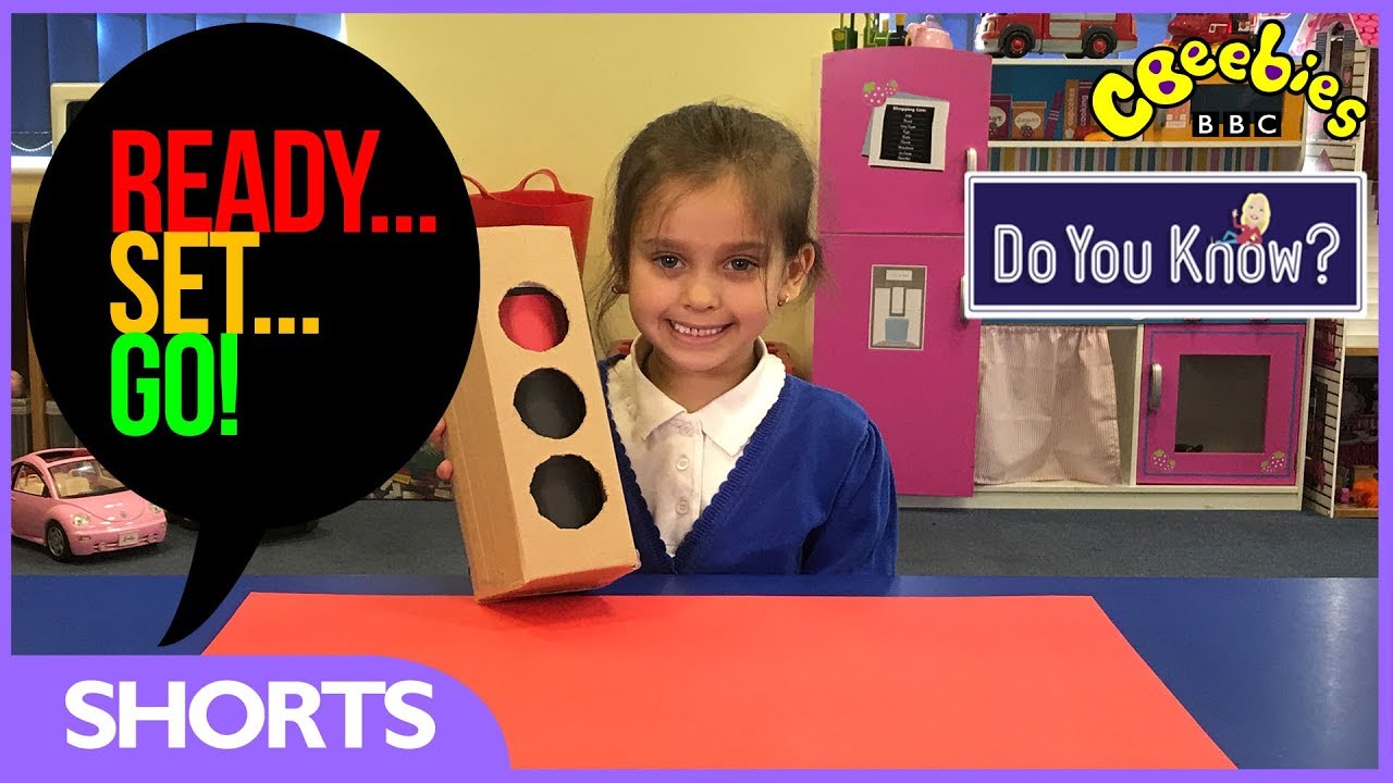 CBeebies | Do You Know? | How to make traffic lights