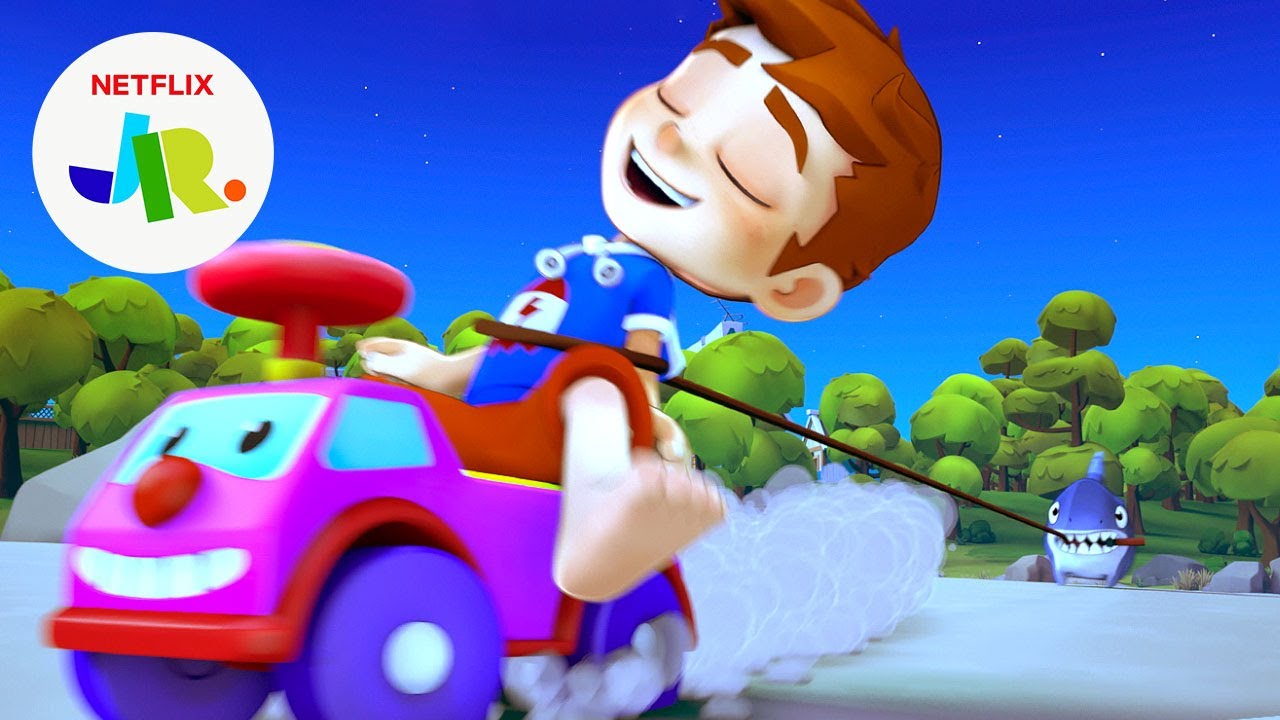 Sharkdog Saves the Sleepwalker 😰 Sharkdog | Netflix Jr