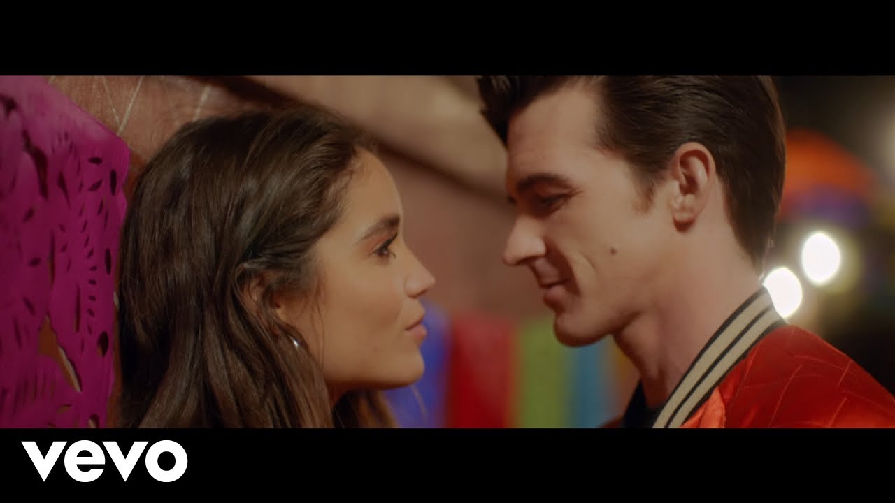Drake Bell - Fuego Lento (Official Video)
