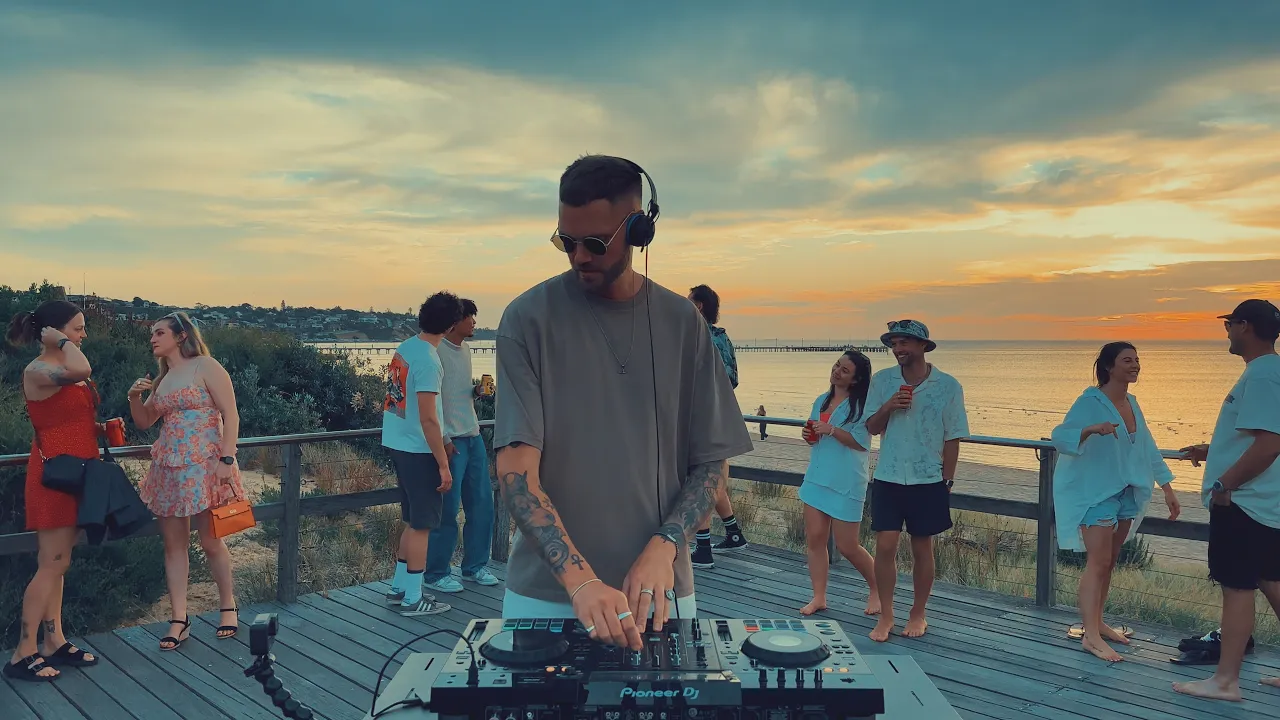 Afro House Sunset Mix 2025 | Public Beach Party Vibes