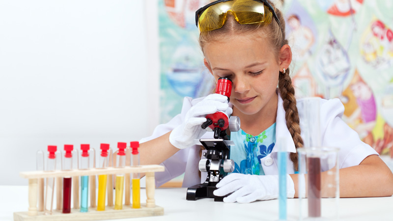 Backdrop film Science Experiments & Projects (2021)