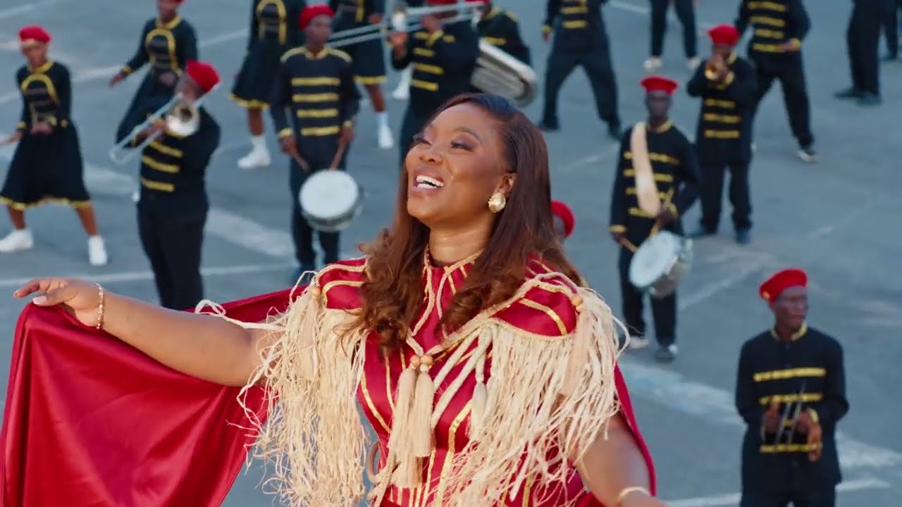 ROSELINE LAYO - ZOE  (CLIP OFFICIEL)