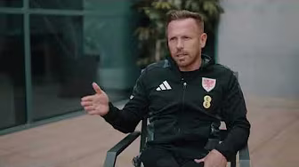 CRAIG BELLAMY ON SPURS EUROPA LEAGUE WIN 🏆, WORLD CUP QUALIFYING PREPARATIONS & THE RED WALL 🏴󠁧󠁢󠁷󠁬󠁳󠁿
