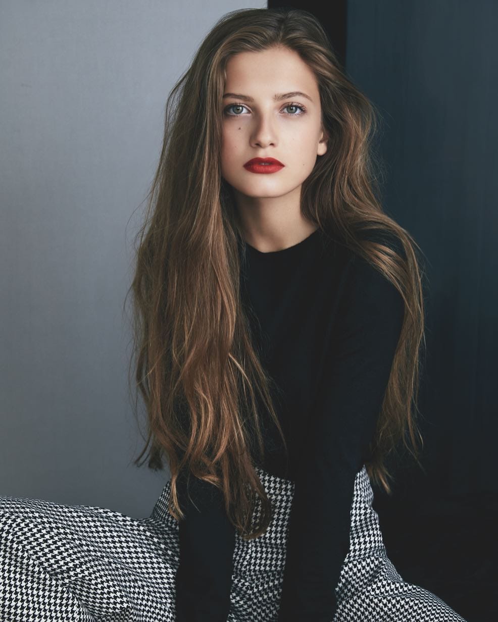 ZoΓ« Pastelle Holthuizen