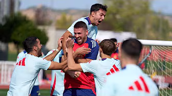 El partido de fútbol-tenis más loco de la Selección española | 🔴 SEFUTBOL