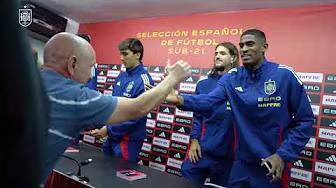 🤗 Un encuentro cargado de risas y anécdotas en el Meet&Greet de la sub-21 | 🔴 SEFUTBOL