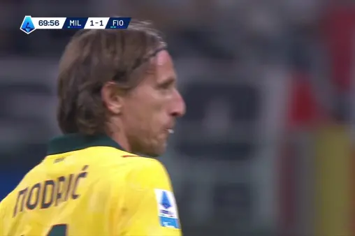 AC Milan VS Fiorentina Highlight