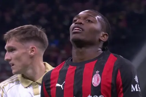 AC Milan VS Pisa Highlight