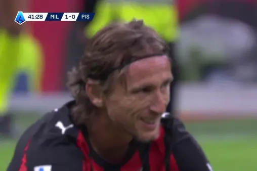 AC Milan VS Pisa Highlight