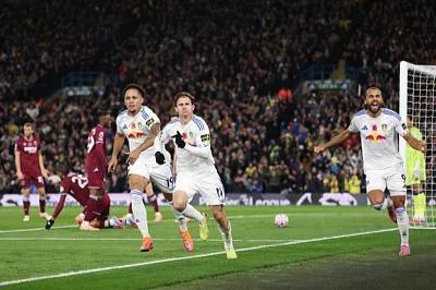 Leeds United VS West Ham United Highlight