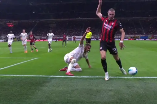 AC Milan VS Pisa Highlight