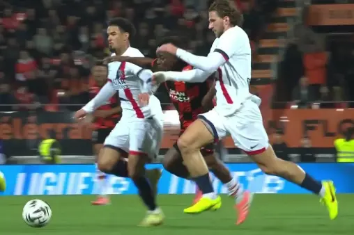 Lorient VS Paris Saint-Germain Highlight