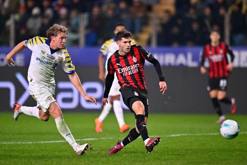 Parma VS AC Milan Highlight