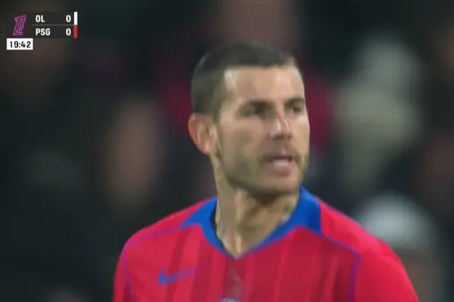 Lyon VS Paris Saint-Germain Highlight