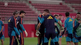 Último entrenamiento del año de la Selección española previo al partido ante Turquía | 🔴 SEFUTBOL