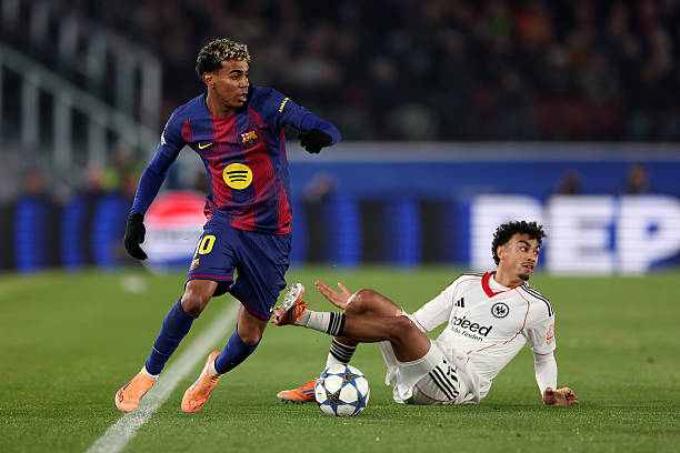 Barcelona VS Eintracht Frankfurt Highlight