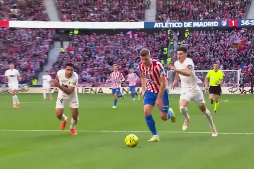 Atletico Madrid VS Valencia Highlight