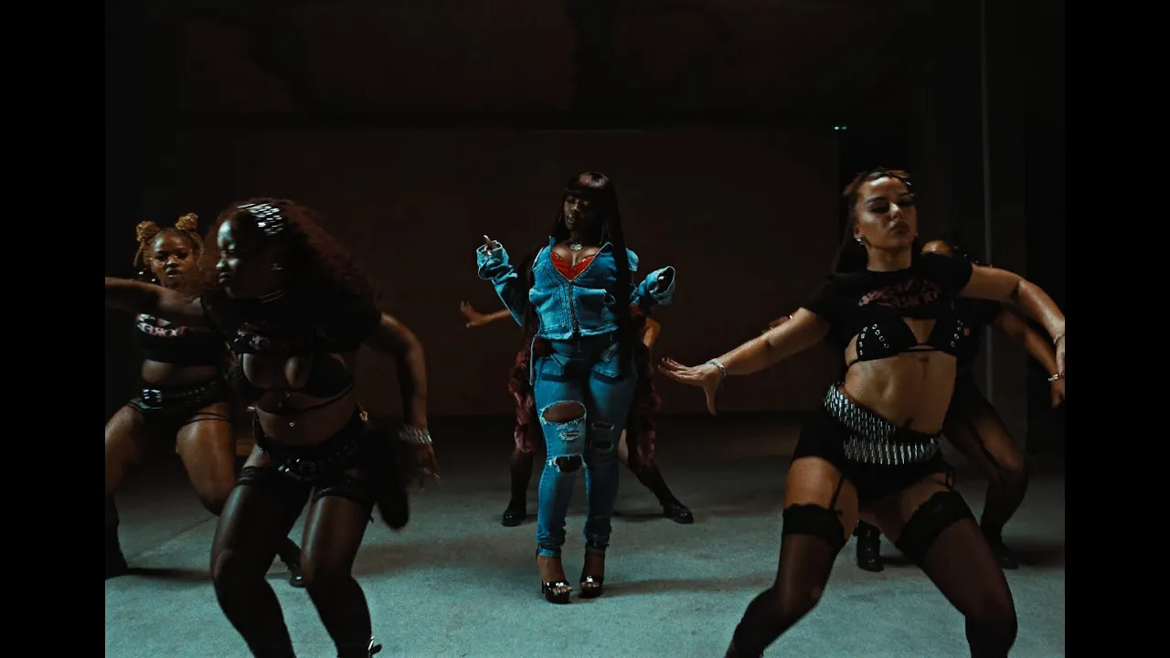 Guy2Bezbar - Big mama (Visualizer)