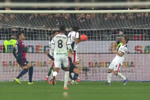 Cagliari VS AC Milan Highlight