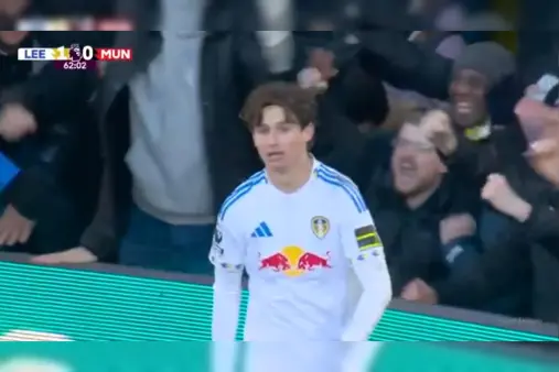 Leeds United VS Manchester United Highlight