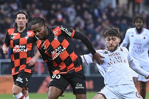 Lorient VS Metz Highlight