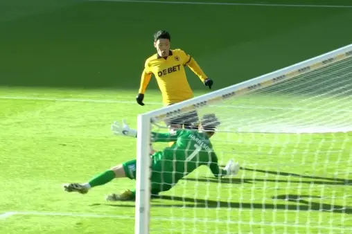 Wolverhampton Wanderers VS Shrewsbury Town Highlight