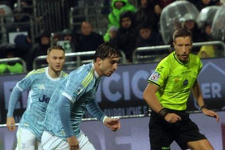 Cagliari VS Juventus Highlight