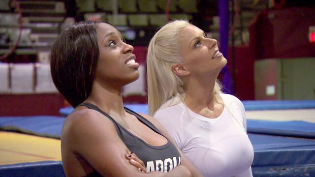 Maryse tries to get Naomi to relax for her WWE Studios movie by taking her to a trapeze class: Total Divas, Dec. 21, 2016