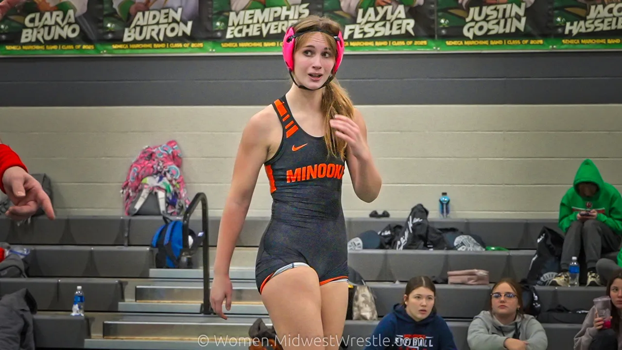 130 – Melody Williams {G} of Minooka IL vs. Brynn Dergo {R} Morris IL