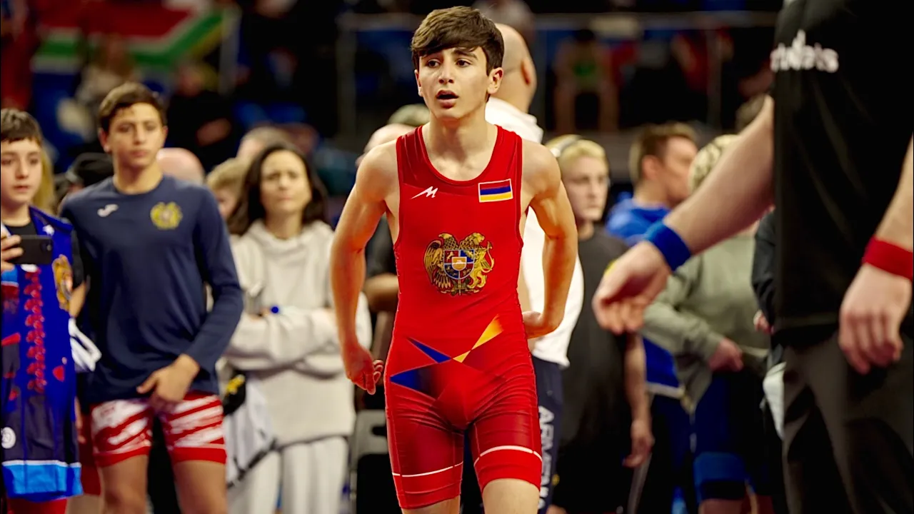 U15 Sargis Zaqaryan (ARM) vs Sebastian Tkaczyk (SWE) 48kg. Greco-roman boys youth wrestling.